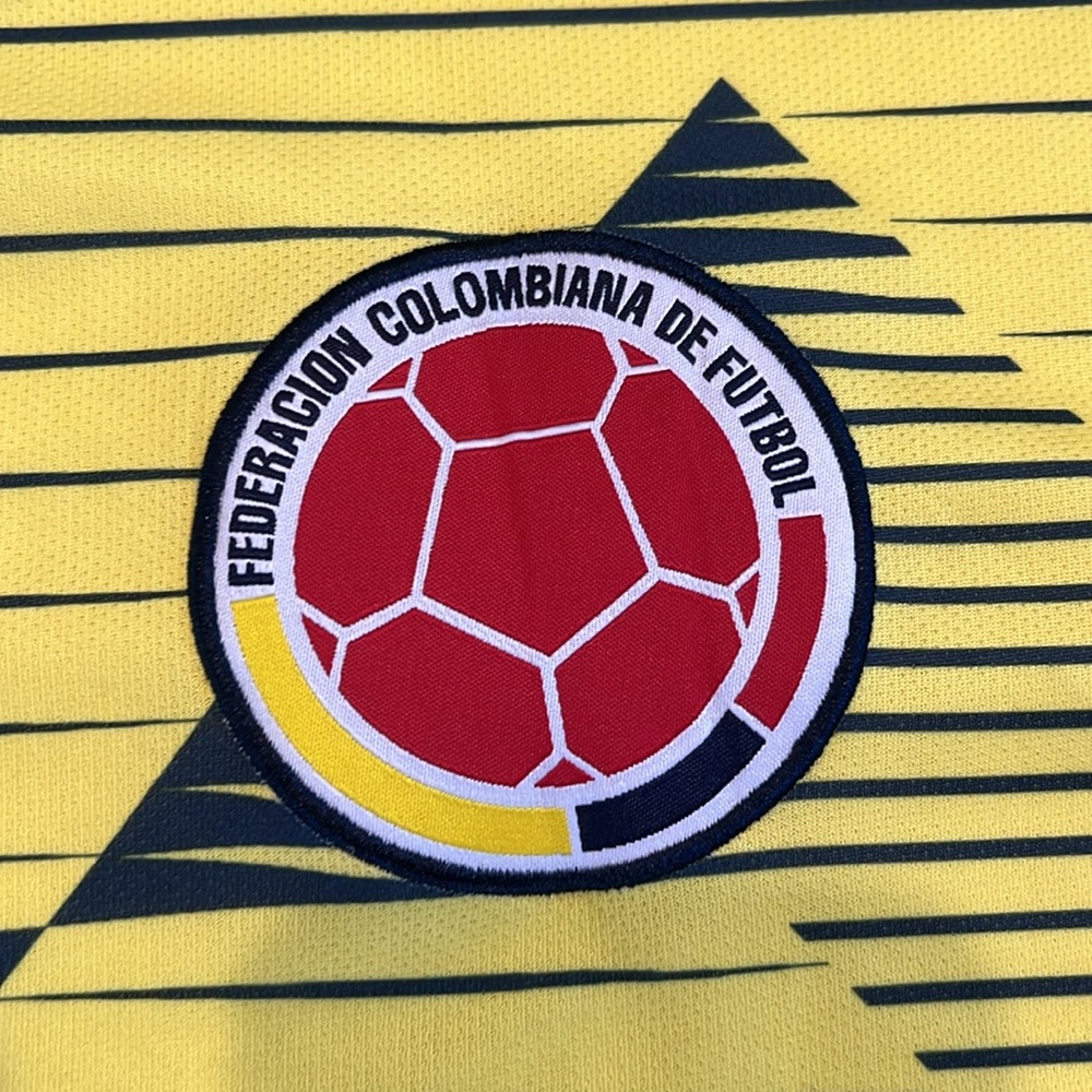 Adidas Colombia 2019 Home Authentic Yellow Soccer Jersey Size Medium